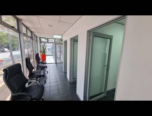 167M² RETAIL FOR SALE IN CLAREMONT